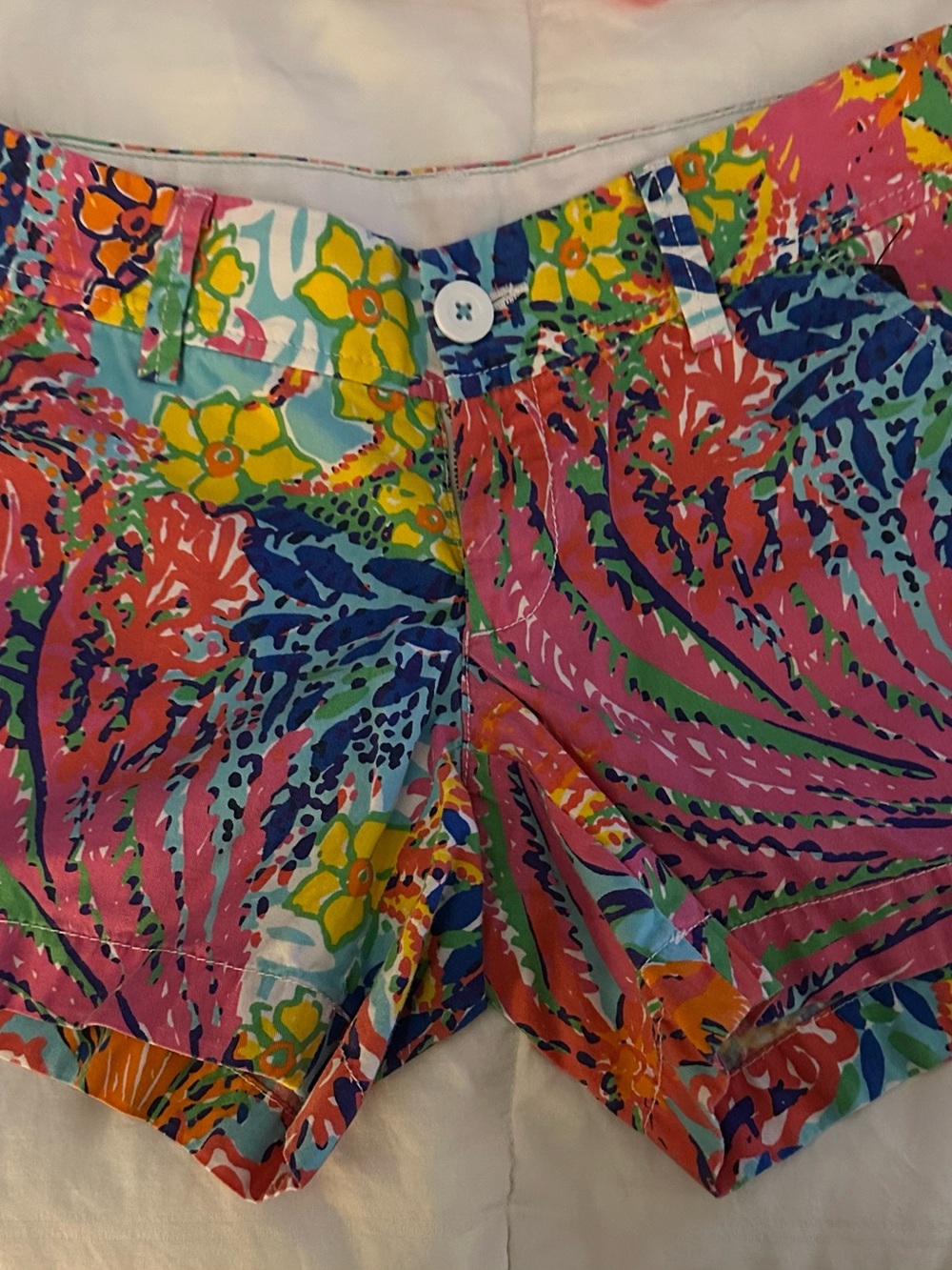 Lilly Pulitzer Coral Pink Multicolor Tropical Floral Print Shorts